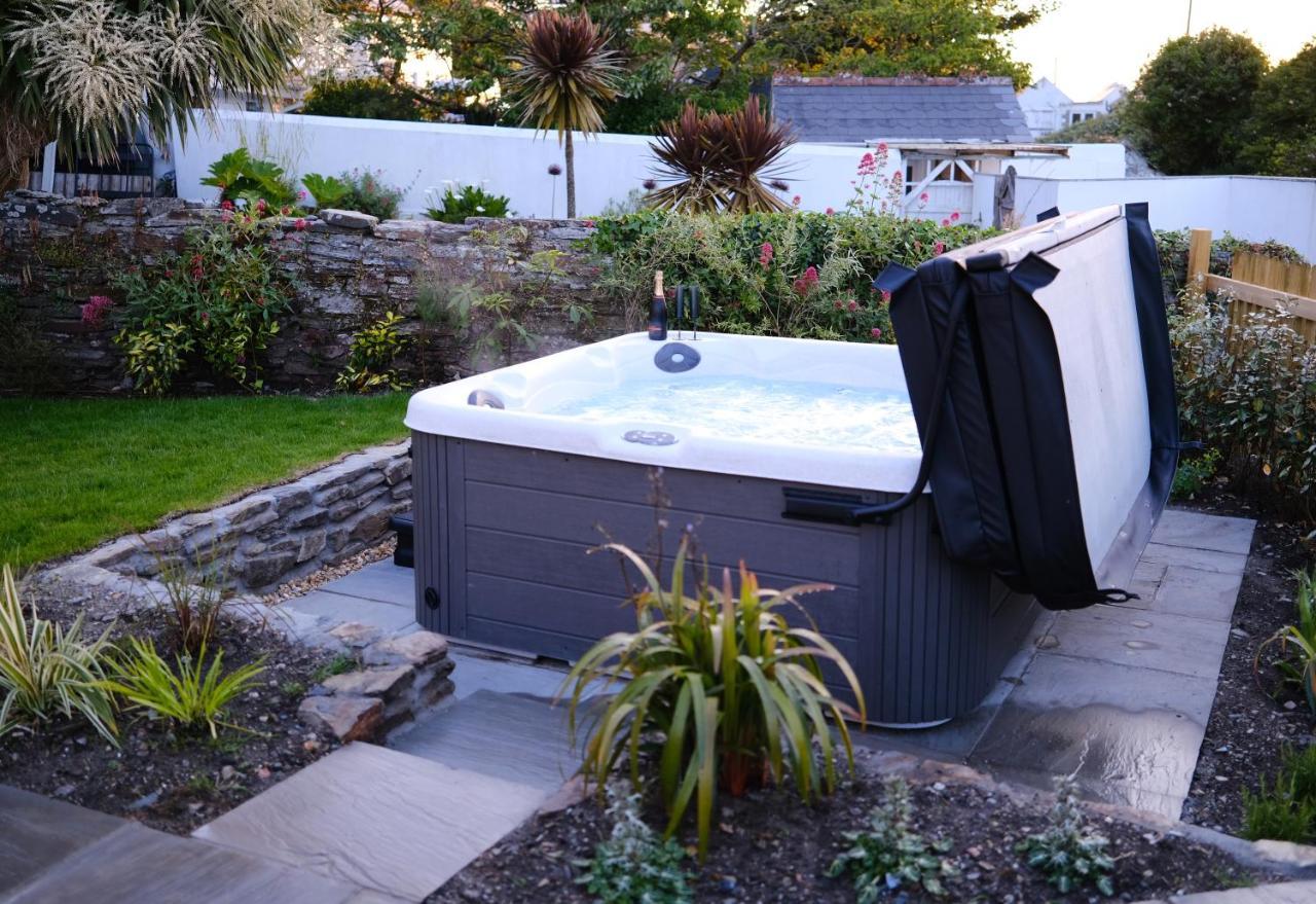 Newly Renovated Cottage With Hot Tub Portreath Luaran gambar